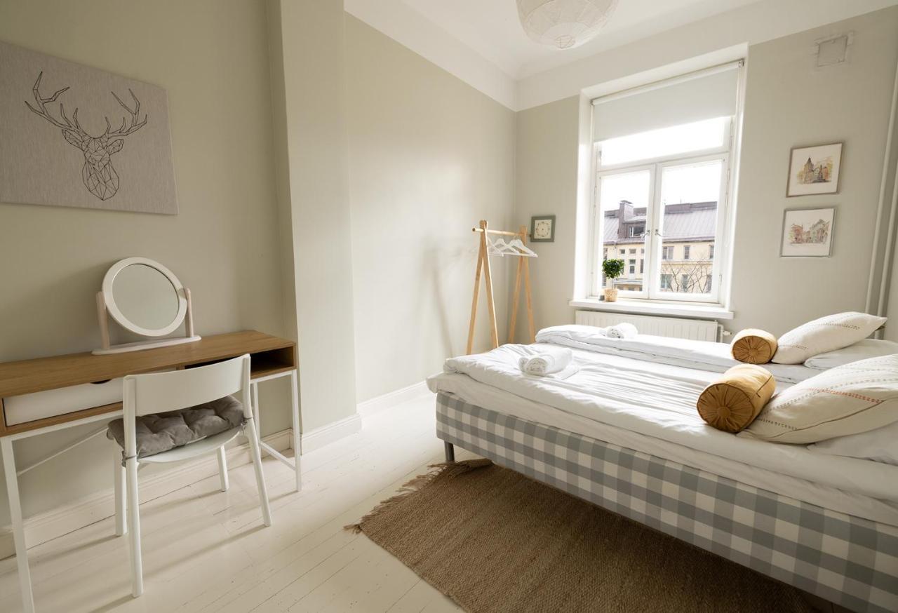2Ndhomes Bright & Modern 1Br Home In Ullanlinna ヘルシンキ エクステリア 写真