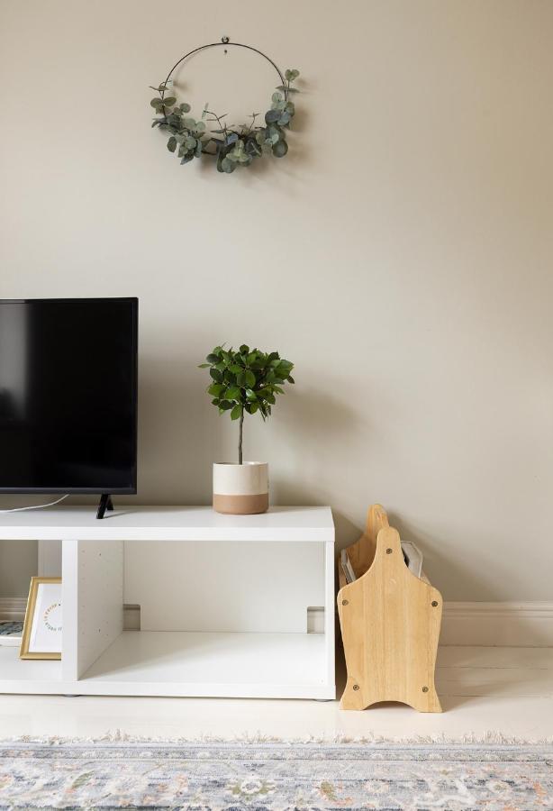 2Ndhomes Bright & Modern 1Br Home In Ullanlinna ヘルシンキ エクステリア 写真